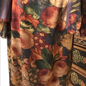 Vintage Autumn print Silk Skirt Suit. Pristine!